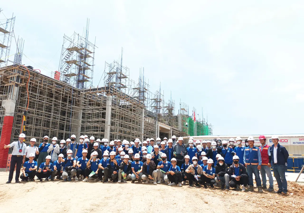 Images of Students from the University of Technology and Education - The University of Danang visit DINCO's Project