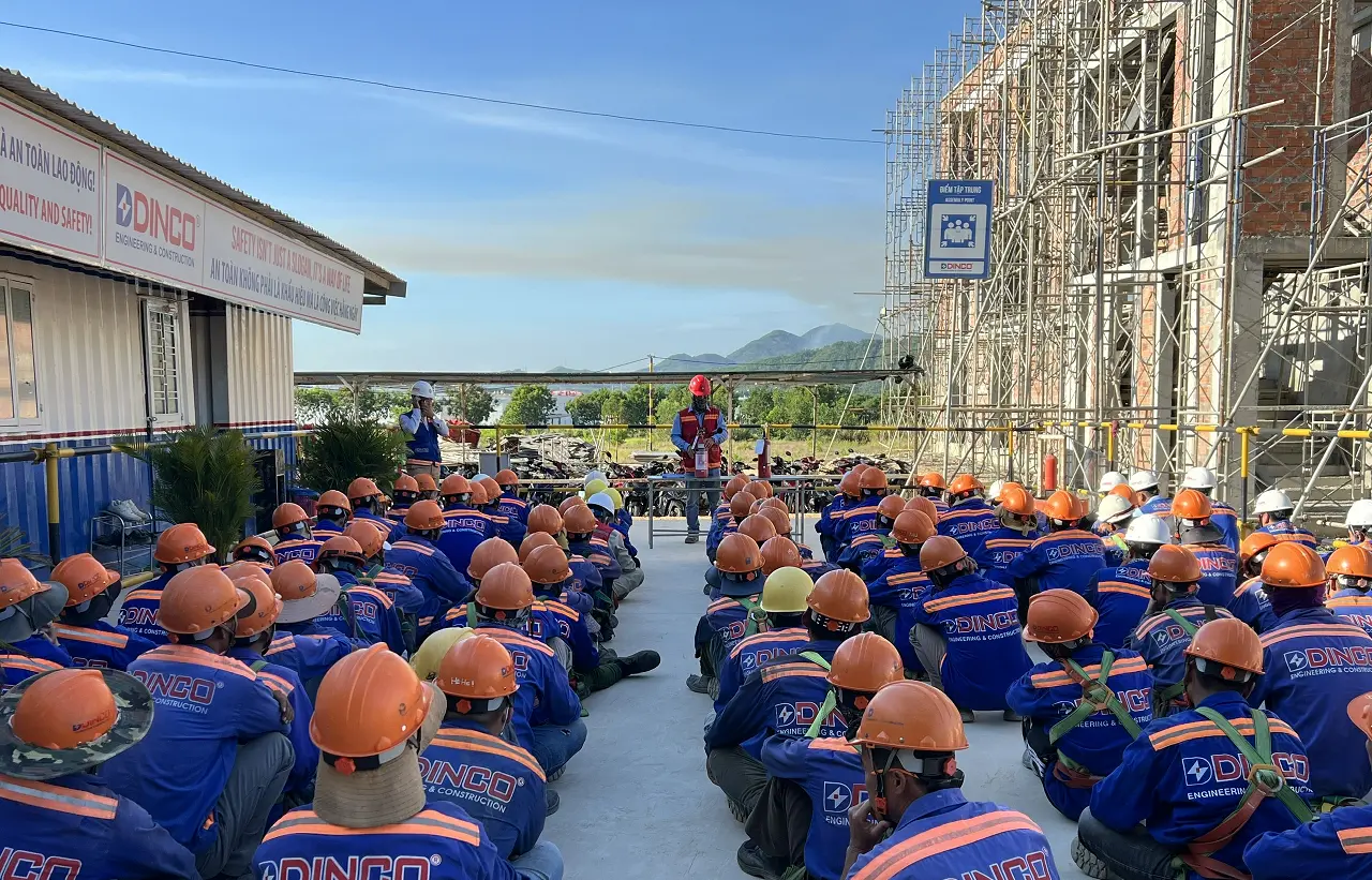 DINCO E&C HOLDING ON-SITE FIRE FIGHTING AND PREVENTION TRAINING PROGRAM